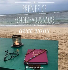 plage et carnet pour noter ses reves